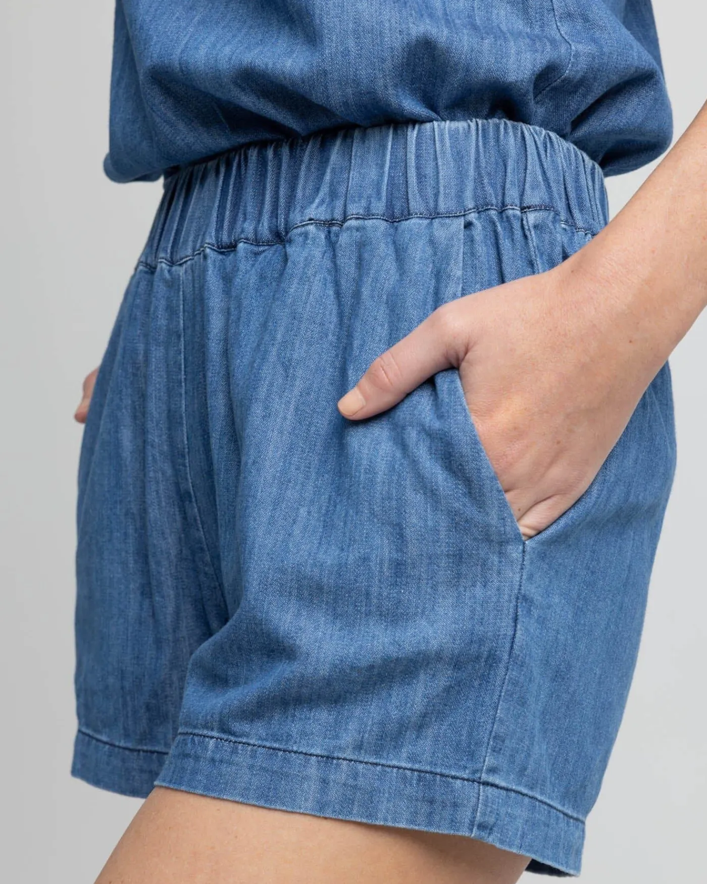 Cheap Southern Tide Mary Ellen Denim Short Medium Wash Indigo