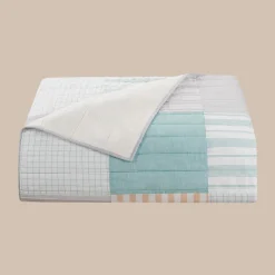 Flash Sale WPH Southern Tide Nautical Mile Quilt Seaglass